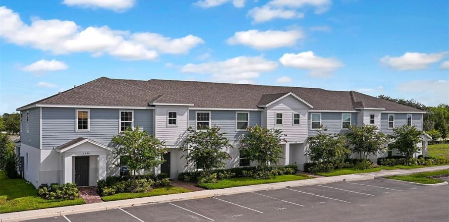 Townhouse in Davenport, Florida 3 bedrooms, 153.38 sq.m. № 1636148