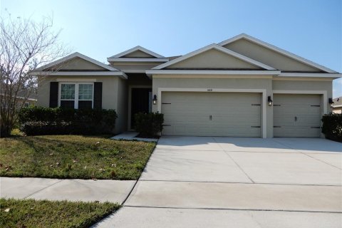 Villa ou maison à louer à Kissimmee, Floride: 4 chambres, 220.55 m2 № 1842224 - photo 1