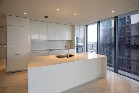 Copropriété à vendre à Miami, Floride: 4 chambres, 247.4 m2 № 1948684 - photo 6