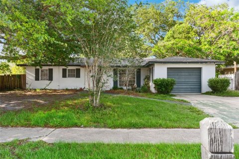 Casa en venta en Deltona, Florida, 4 dormitorios, 140.28 m2 № 1736980 - foto 1
