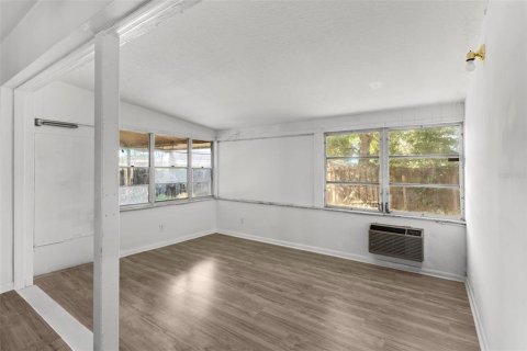 Casa en venta en Deltona, Florida, 4 dormitorios, 140.28 m2 № 1736980 - foto 11