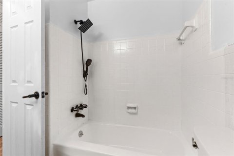 Casa en venta en Deltona, Florida, 4 dormitorios, 140.28 m2 № 1736980 - foto 25