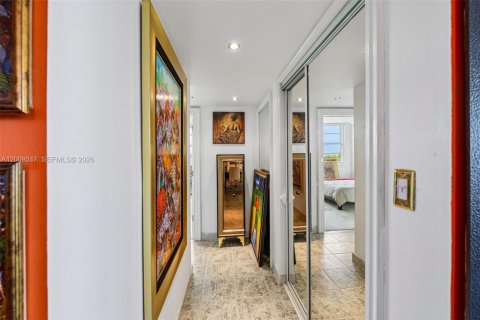 Copropriété à vendre à North Miami, Floride: 2 chambres, 110.37 m2 № 2072795 - photo 9