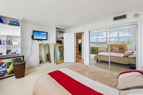 Copropriété à vendre à North Miami, Floride: 2 chambres, 110.37 m2 № 2072795 - photo 14
