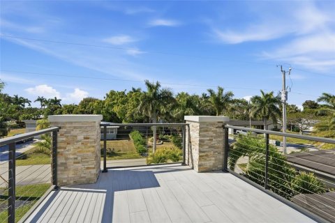 Casa en venta en Cape Coral, Florida, 7 dormitorios, 794.31 m2 № 2142427 - foto 30