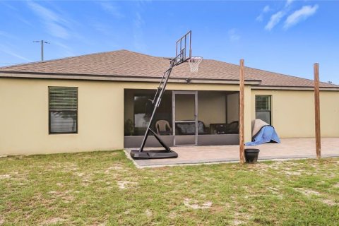 Villa ou maison à vendre à Kissimmee, Floride: 3 chambres, 159.88 m2 № 2226557 - photo 29