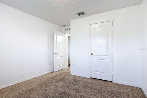 Villa ou maison à vendre à Kissimmee, Floride: 3 chambres, 159.88 m2 № 2226557 - photo 12