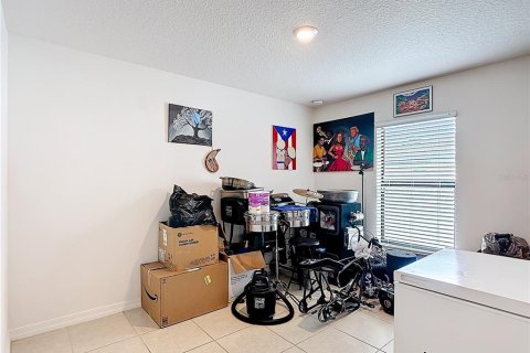 Villa ou maison à vendre à Kissimmee, Floride: 3 chambres, 159.88 m2 № 2226557 - photo 17