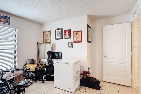 Villa ou maison à vendre à Kissimmee, Floride: 3 chambres, 159.88 m2 № 2226557 - photo 18