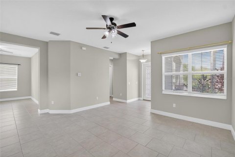 Casa en alquiler en Wesley Chapel, Florida, 5 dormitorios, 314.1 m2 № 1915959 - foto 7