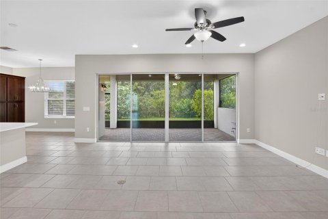 Casa en alquiler en Wesley Chapel, Florida, 5 dormitorios, 314.1 m2 № 1915959 - foto 20