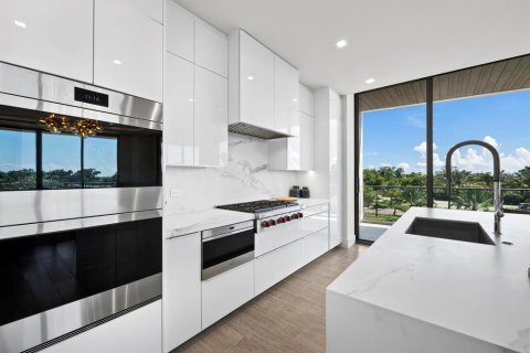 Copropriété à vendre à Longboat Key, Floride: 2 chambres, 200.11 m2 № 2398531 - photo 11