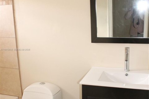 Apartment in Pompano Beach, Florida 1 bedroom № 2038533 - photo 10