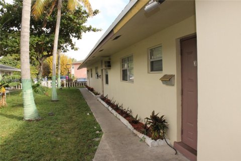 Apartment in Pompano Beach, Florida 1 bedroom № 2038533 - photo 2