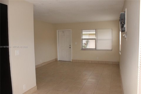 Apartment in Pompano Beach, Florida 1 bedroom № 2038533 - photo 4