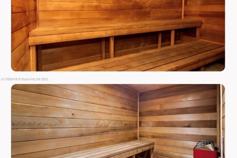 Condo in North Miami, Florida, 1 bedroom  № 1933150 - photo 17