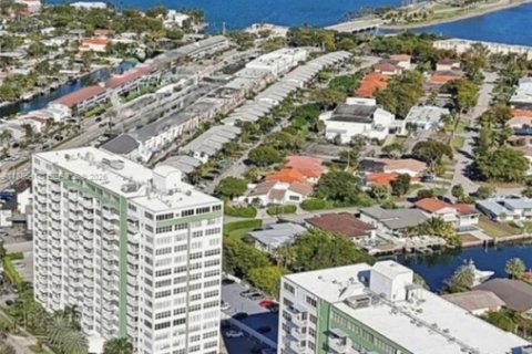 Купить кондоминиум в Норт-Майами, Флорида 1 спальня, 78.6м2, № 1933150 - фото 16