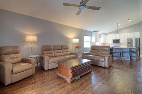 Casa en venta en Lutz, Florida, 4 dormitorios, 204.94 m2 № 1879186 - foto 14