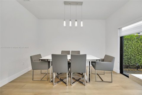 Adosado en venta en Davie, Florida, 3 dormitorios, 133.59 m2 № 1860430 - foto 14