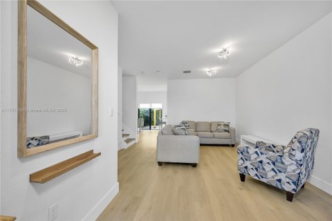 Adosado en venta en Davie, Florida, 3 dormitorios, 133.59 m2 № 1860430 - foto 3