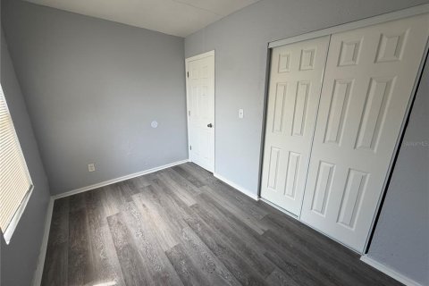 House in Winter Haven, Florida 3 bedrooms, 95.13 sq.m. № 2277634 - photo 4