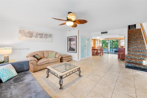 Villa ou maison à vendre à Davie, Floride: 4 chambres, 198.81 m2 № 1947972 - photo 10
