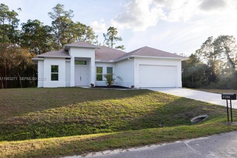 House in Lehigh Acres, Florida 3 bedrooms № 2007563
