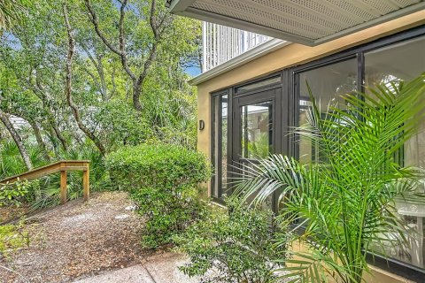 Townhouse in New Smyrna Beach, Florida 2 bedrooms, 110.37 sq.m. № 2104668 - photo 4