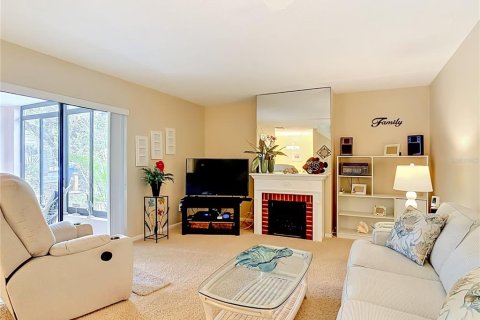 Townhouse in New Smyrna Beach, Florida 2 bedrooms, 110.37 sq.m. № 2104668 - photo 11