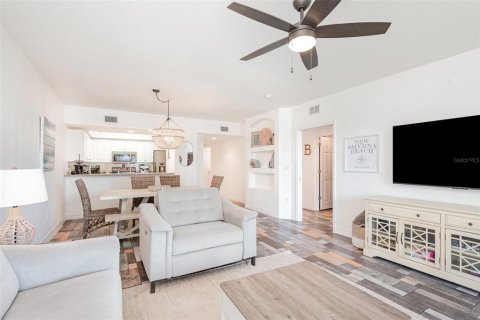 Copropriété à vendre à New Smyrna Beach, Floride: 3 chambres, 148.74 m2 № 2155501 - photo 5