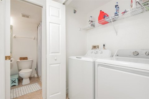 Copropriété à vendre à New Smyrna Beach, Floride: 3 chambres, 148.74 m2 № 2155501 - photo 25