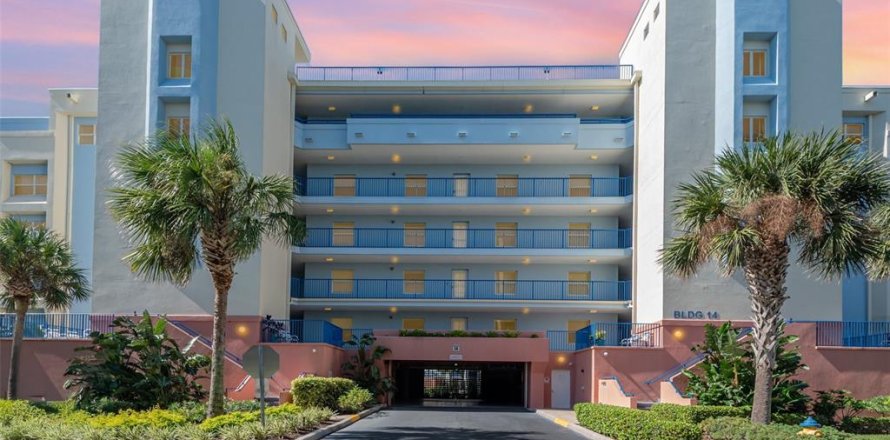 Condo à New Smyrna Beach, Floride, 3 chambres  № 2155501