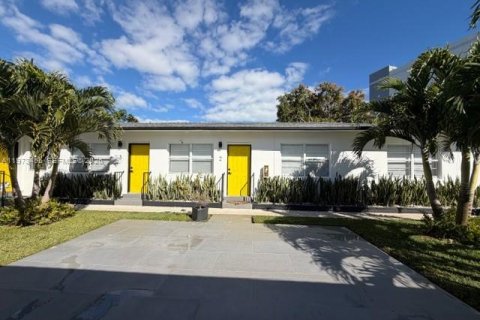 Купить коммерческую недвижимость в Майами, Флорида № 2034052 - фото 9