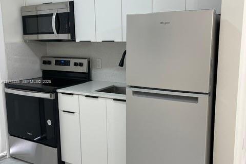 Купить коммерческую недвижимость в Майами, Флорида № 2034052 - фото 18