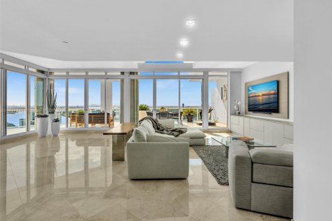 Condo in Sunny Isles Beach, Florida, 3 bedrooms  № 1974202 - photo 4