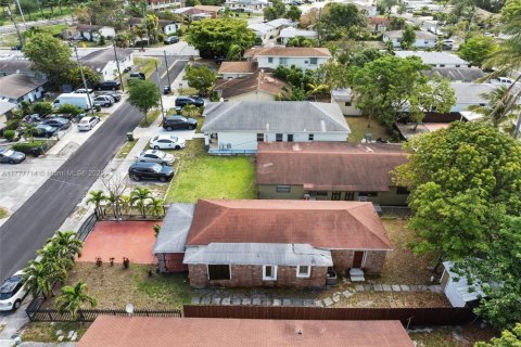 Casa en venta en Hallandale Beach, Florida, 3 dormitorios, 95.6 m2 № 1624264 - foto 28