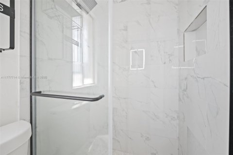 Casa en venta en Hallandale Beach, Florida, 3 dormitorios, 95.6 m2 № 1624264 - foto 21