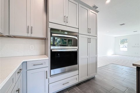 House in Tampa, Florida 4 bedrooms, 307.13 sq.m. № 2204211 - photo 23