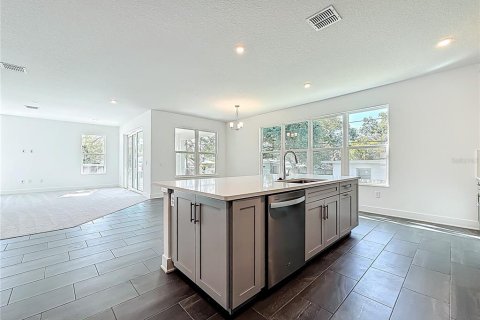 House in Tampa, Florida 4 bedrooms, 307.13 sq.m. № 2204211 - photo 22