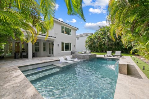 Casa en venta en Boynton Beach, Florida, 5 dormitorios, 273.23 m2 № 2176667 - foto 2