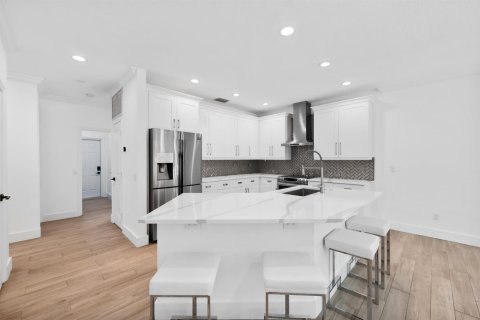 Casa en venta en Boynton Beach, Florida, 5 dormitorios, 273.23 m2 № 2176667 - foto 3