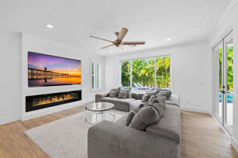 Casa en venta en Boynton Beach, Florida, 5 dormitorios, 273.23 m2 № 2176667 - foto 14