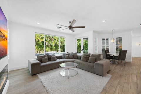 Casa en venta en Boynton Beach, Florida, 5 dormitorios, 273.23 m2 № 2176667 - foto 12