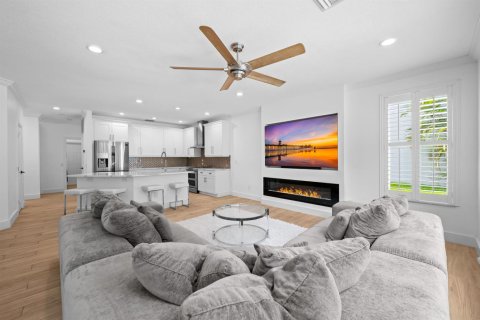 Casa en venta en Boynton Beach, Florida, 5 dormitorios, 273.23 m2 № 2176667 - foto 13