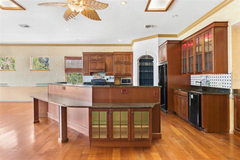 House in Leesburg, Florida 5 bedrooms, 419.36 sq.m. № 1663025 - photo 19