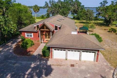 House in Leesburg, Florida 5 bedrooms, 419.36 sq.m. № 1663025 - photo 2