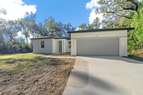 House in Ocala, Florida 3 bedrooms, 139.35 sq.m. № 2393697