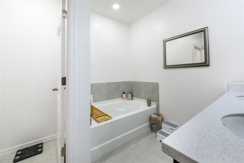 Villa ou maison à vendre à Punta Gorda, Floride: 4 chambres, 227.98 m2 № 2094801 - photo 29