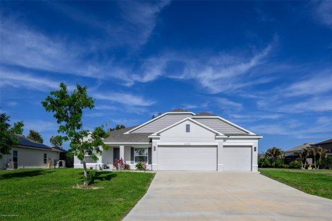 Villa ou maison à Punta Gorda, Floride 4 chambres, 227.98 m2 № 2094801