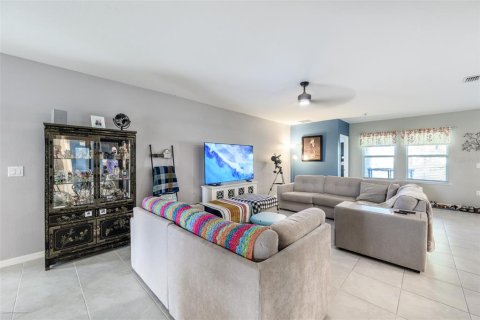 Villa ou maison à vendre à Punta Gorda, Floride: 4 chambres, 227.98 m2 № 2094801 - photo 2